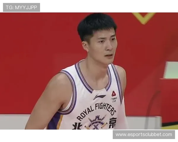 吉林男篮外线发力,栾利程2+1与威尔逊三分拉开分差